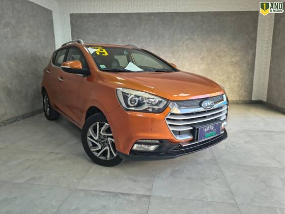 JAC T40 1.6 16V GASOLINA 4P CVT